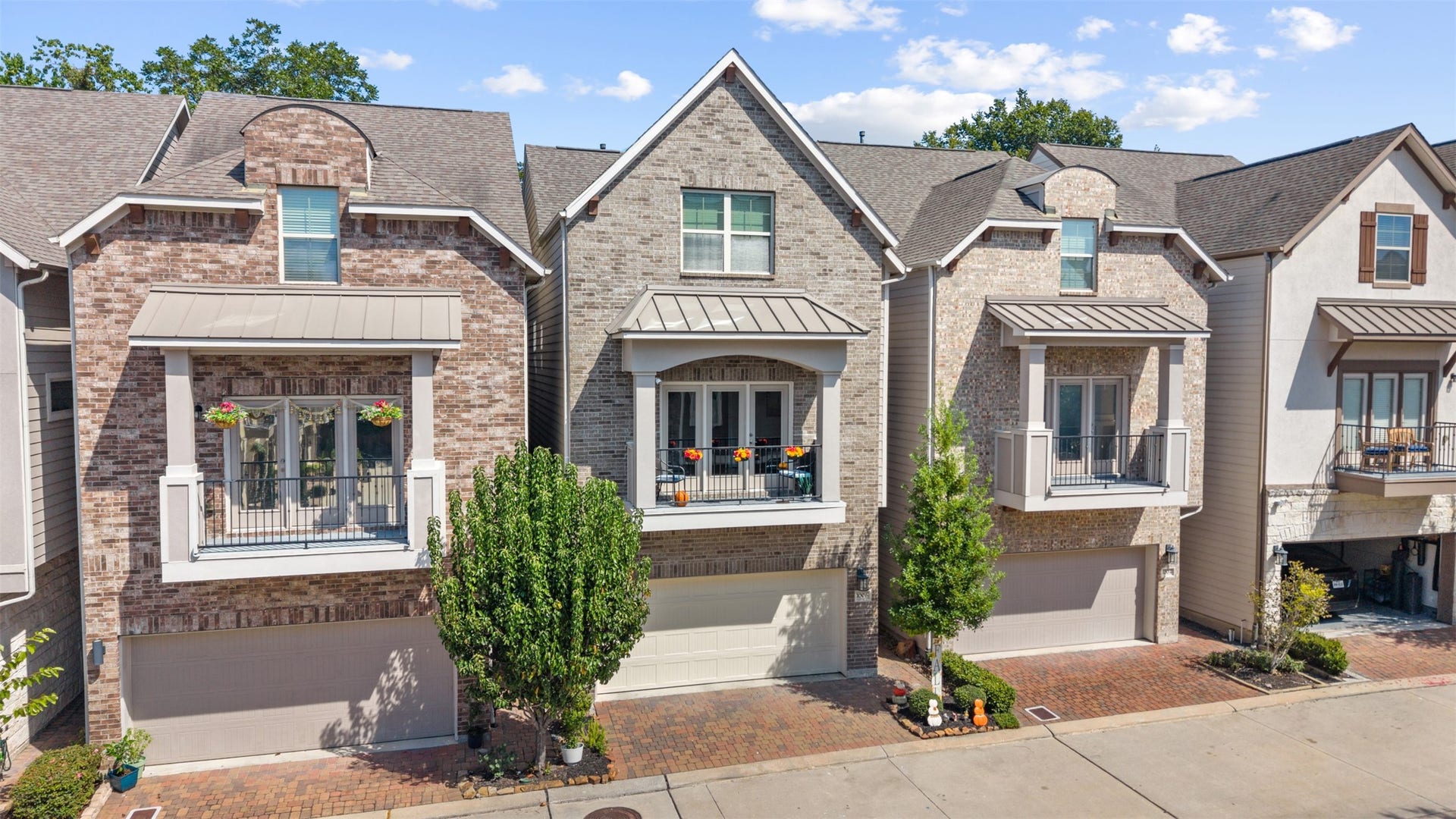 1006 Shepherd Oaks Drive, Houston, TX 77018 1006 Shepherd Oaks Drive, Houston, TX 77018