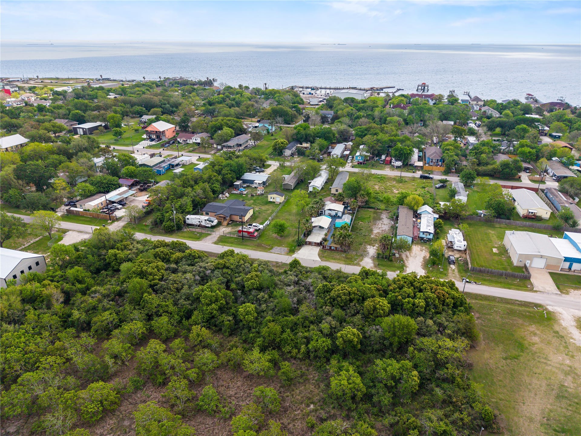 309 5th Street, San Leon, TX 77539 309 5th Street, San Leon, TX 77539