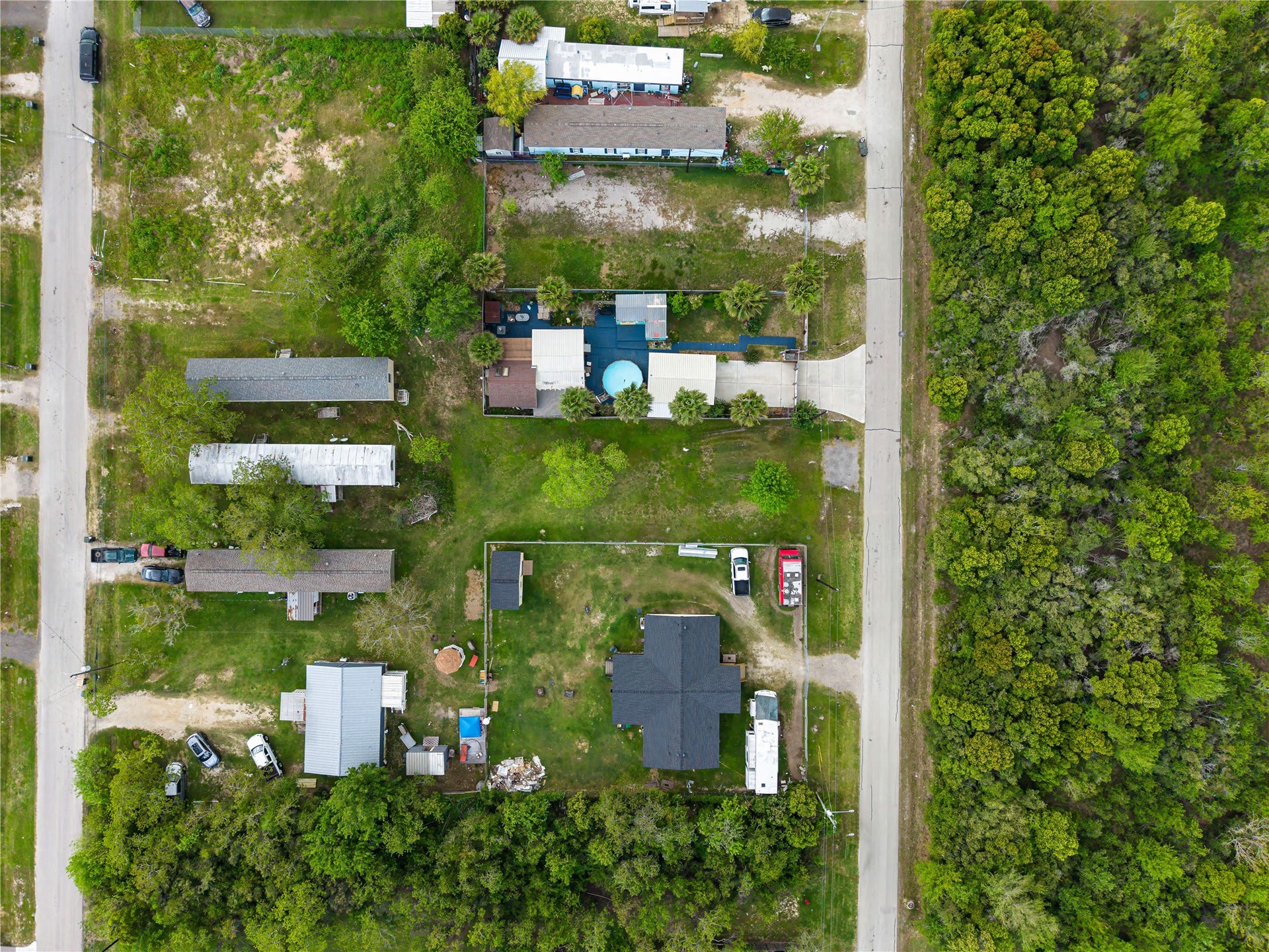 309 5th Street, San Leon, TX 77539 309 5th Street, San Leon, TX 77539