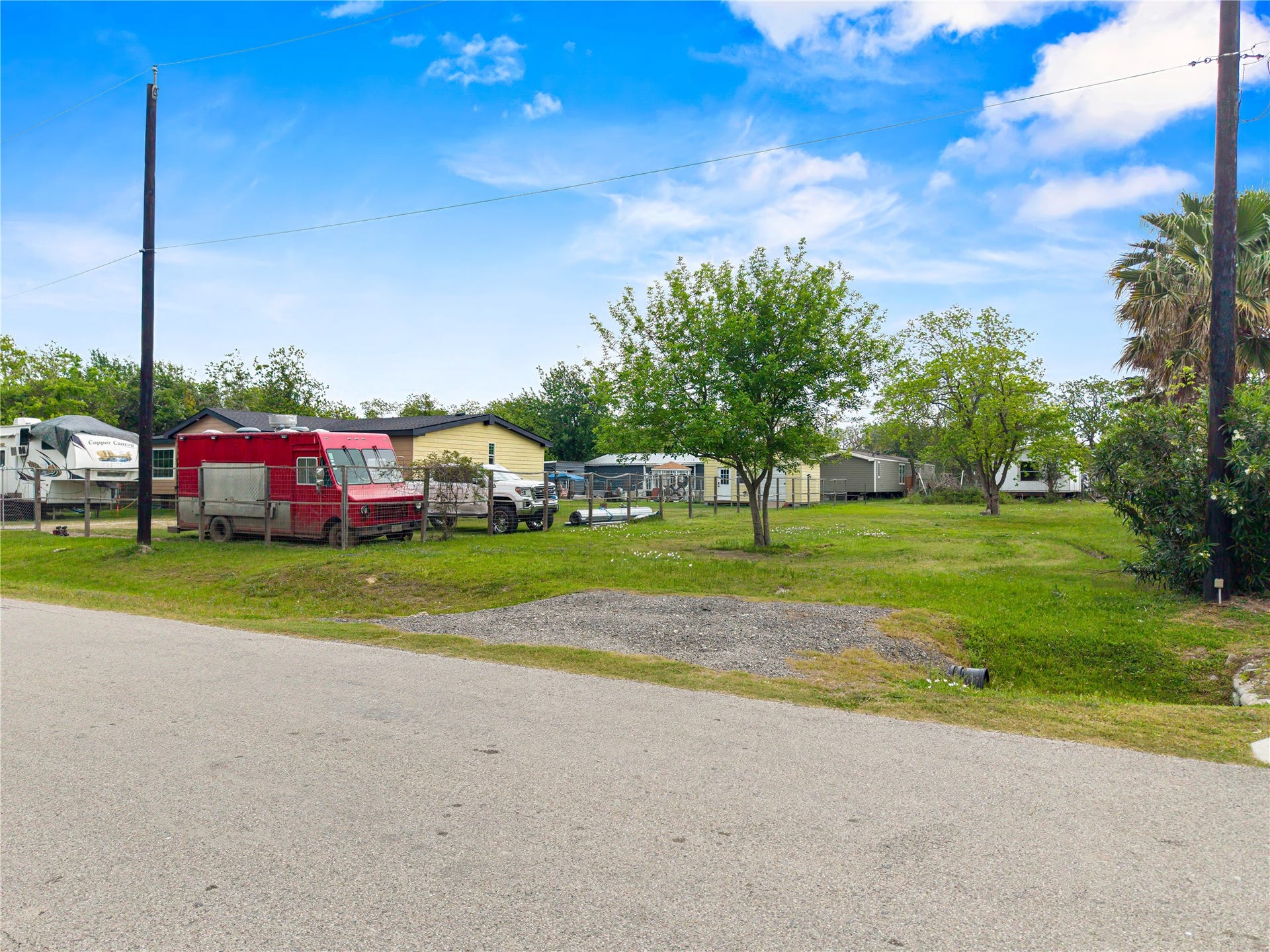 309 5th Street, San Leon, TX 77539 309 5th Street, San Leon, TX 77539