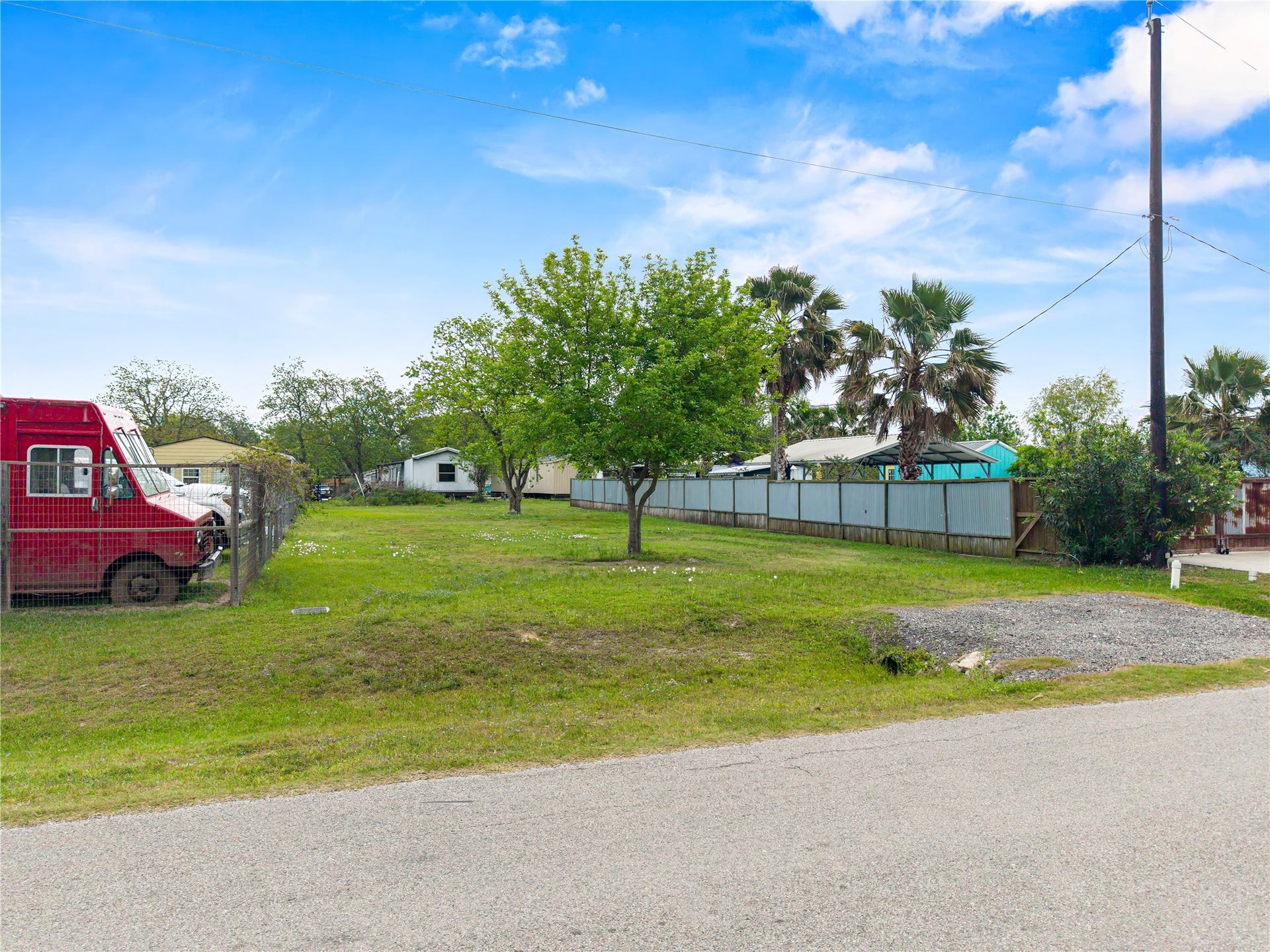 309 5th Street, San Leon, TX 77539 309 5th Street, San Leon, TX 77539
