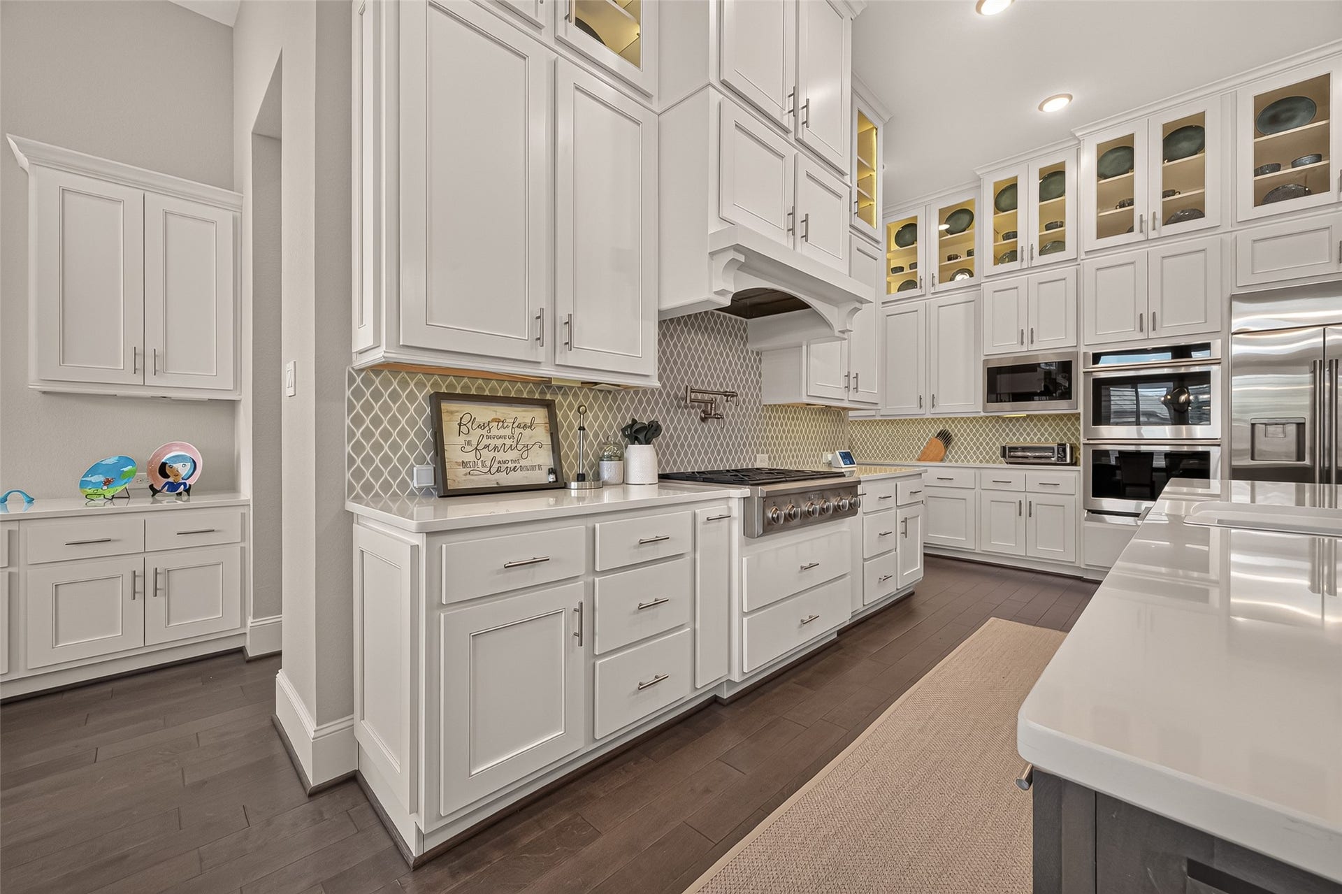 11219 Elm Creek Falls Court, Cypress, TX 77433 Double oven and built in GE Monogram refrigerator!