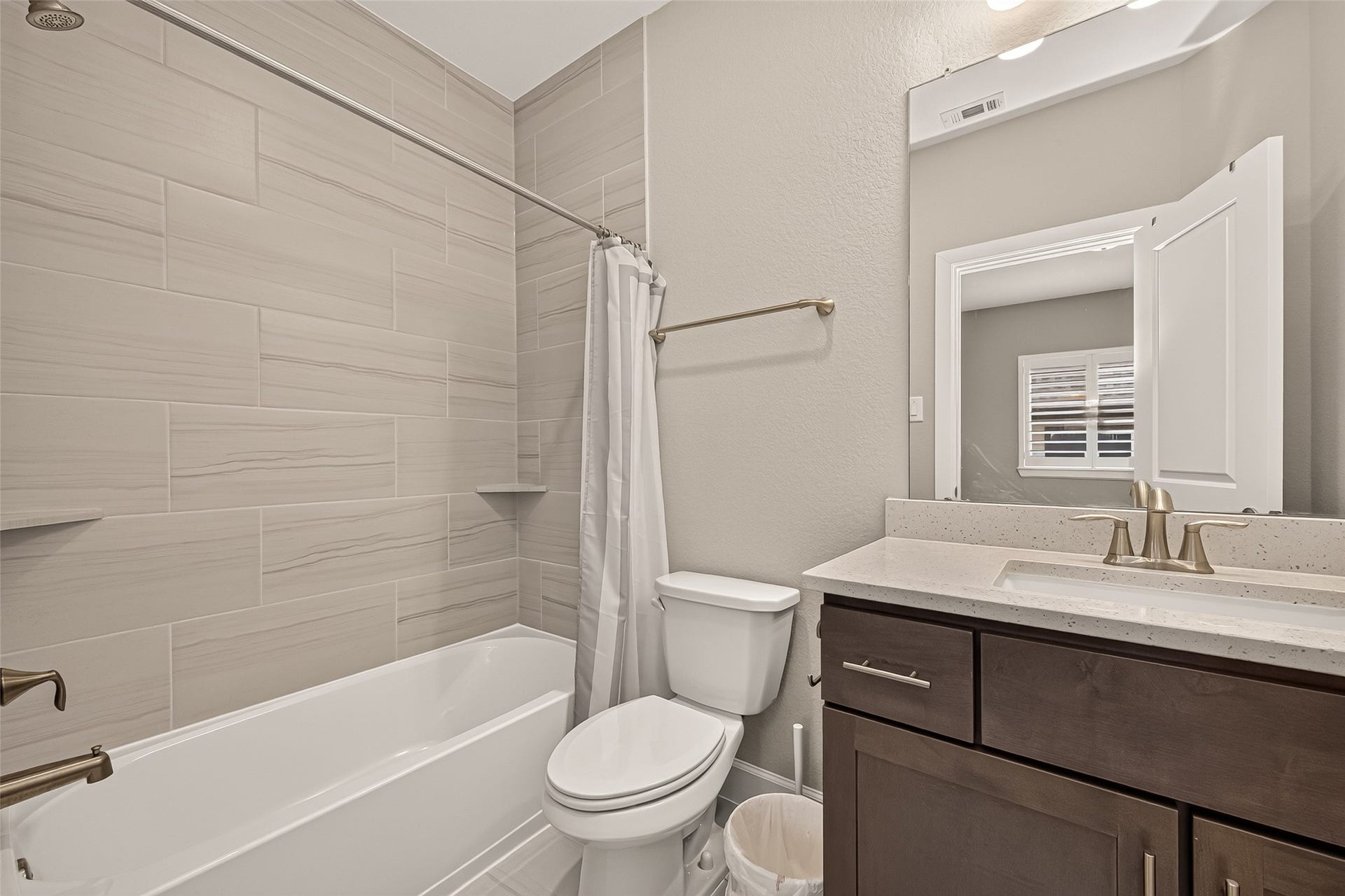 11219 Elm Creek Falls Court, Cypress, TX 77433 Bathroom #4 on second floor.