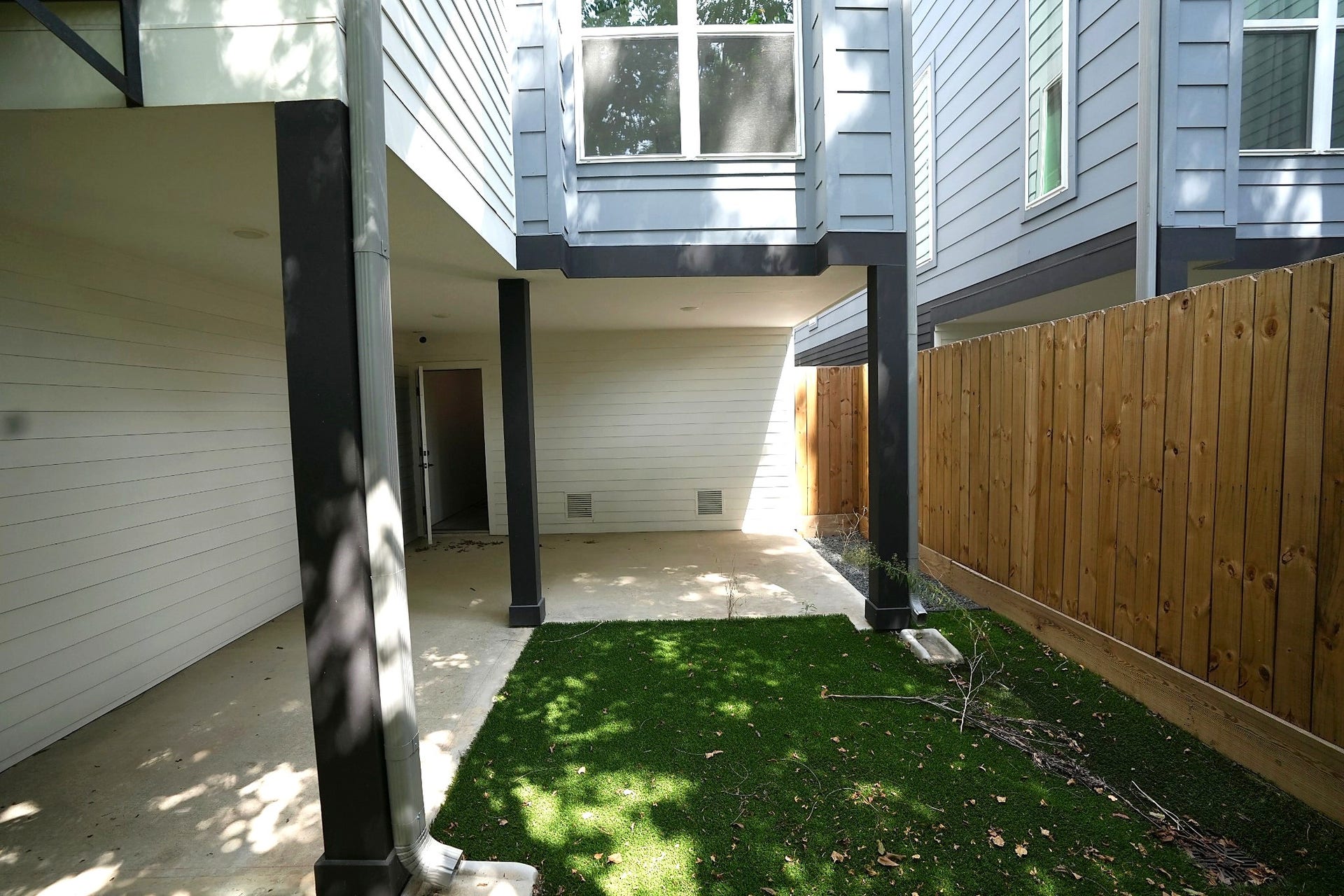 2205 Staples Street, #C, Houston, TX 77026 2205 Staples Street, #C, Houston, TX 77026