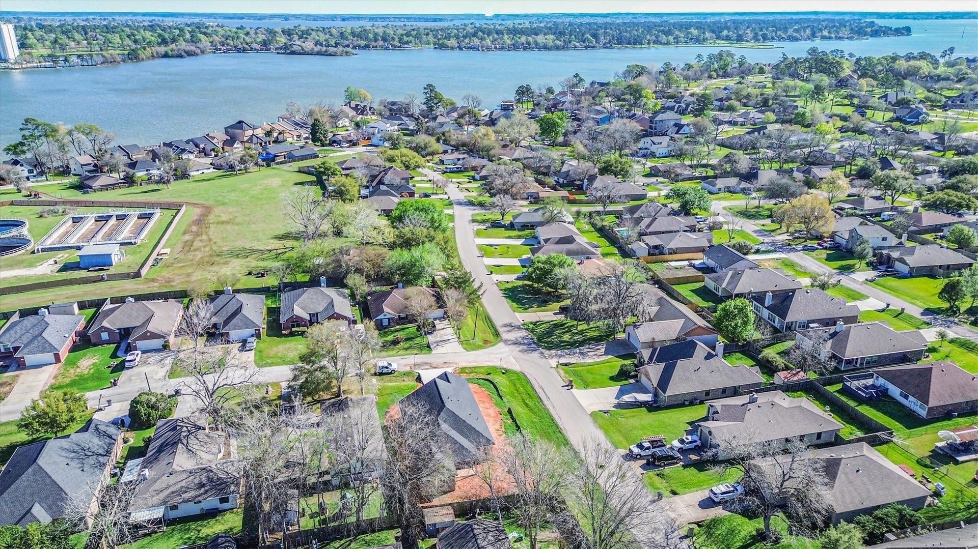 10703 Hillside Drive, Montgomery, TX 77356 10703 Hillside Drive, Montgomery, TX 77356