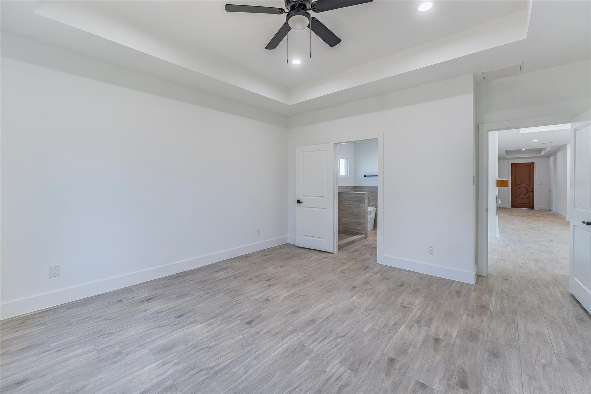10703 Hillside Drive, Montgomery, TX 77356 10703 Hillside Drive, Montgomery, TX 77356