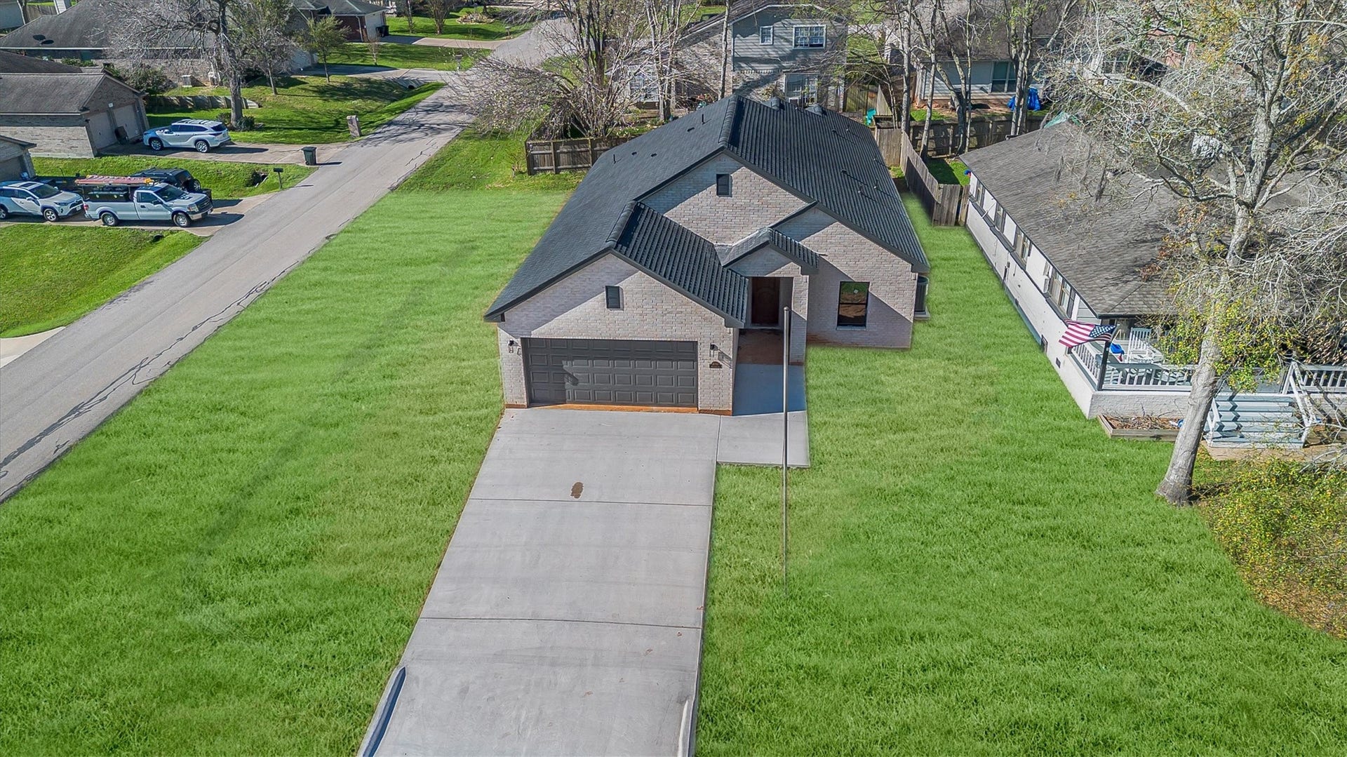 10703 Hillside Drive, Montgomery, TX 77356 10703 Hillside Drive, Montgomery, TX 77356