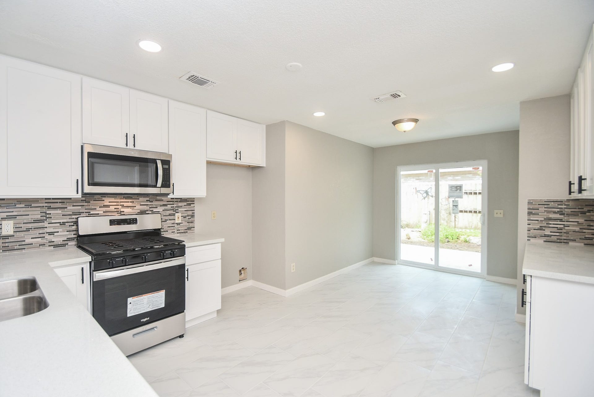 21707 Park Valley Drive, Katy, TX 77450 kitchen with breakfast room