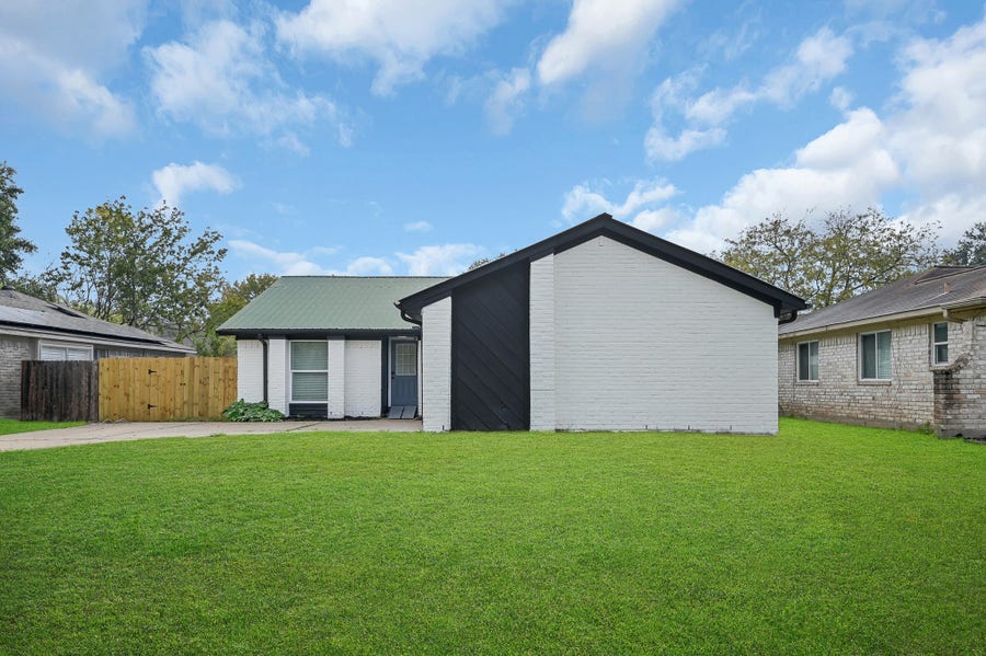 Property photo for 2913 dunrich Court, League City, TX