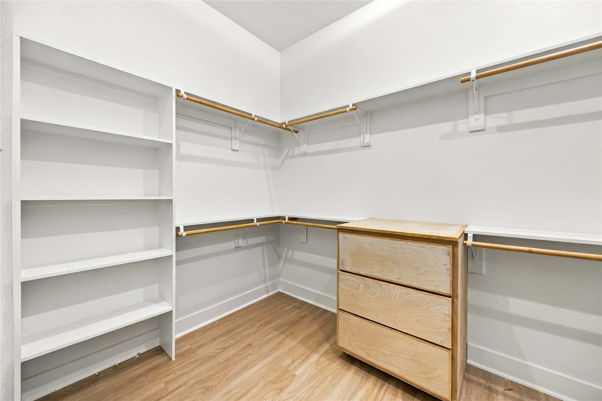 3503 Rebecca Street, #E/F, Houston, TX 77021 3503 Rebecca Street, #E/F, Houston, TX 77021