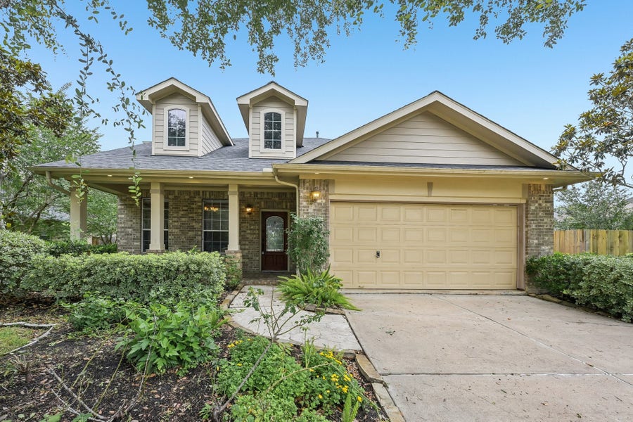 Property photo for 11303 English Rose Trail, Missouri City, TX
