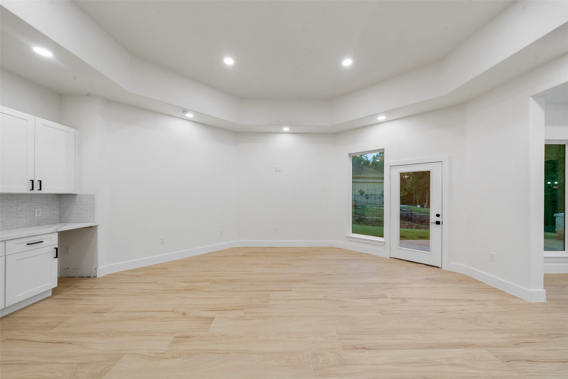 4833 W Fork Boulevard, Conroe, TX 77304 4833 W Fork Boulevard, Conroe, TX 77304