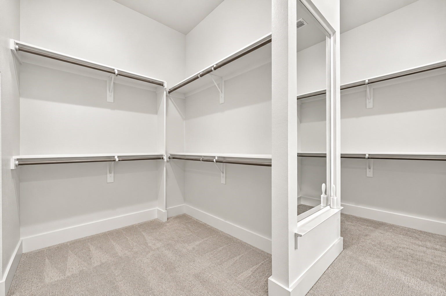 2710 Berry Basket Trail, Richmond, TX 77406 Primary closet