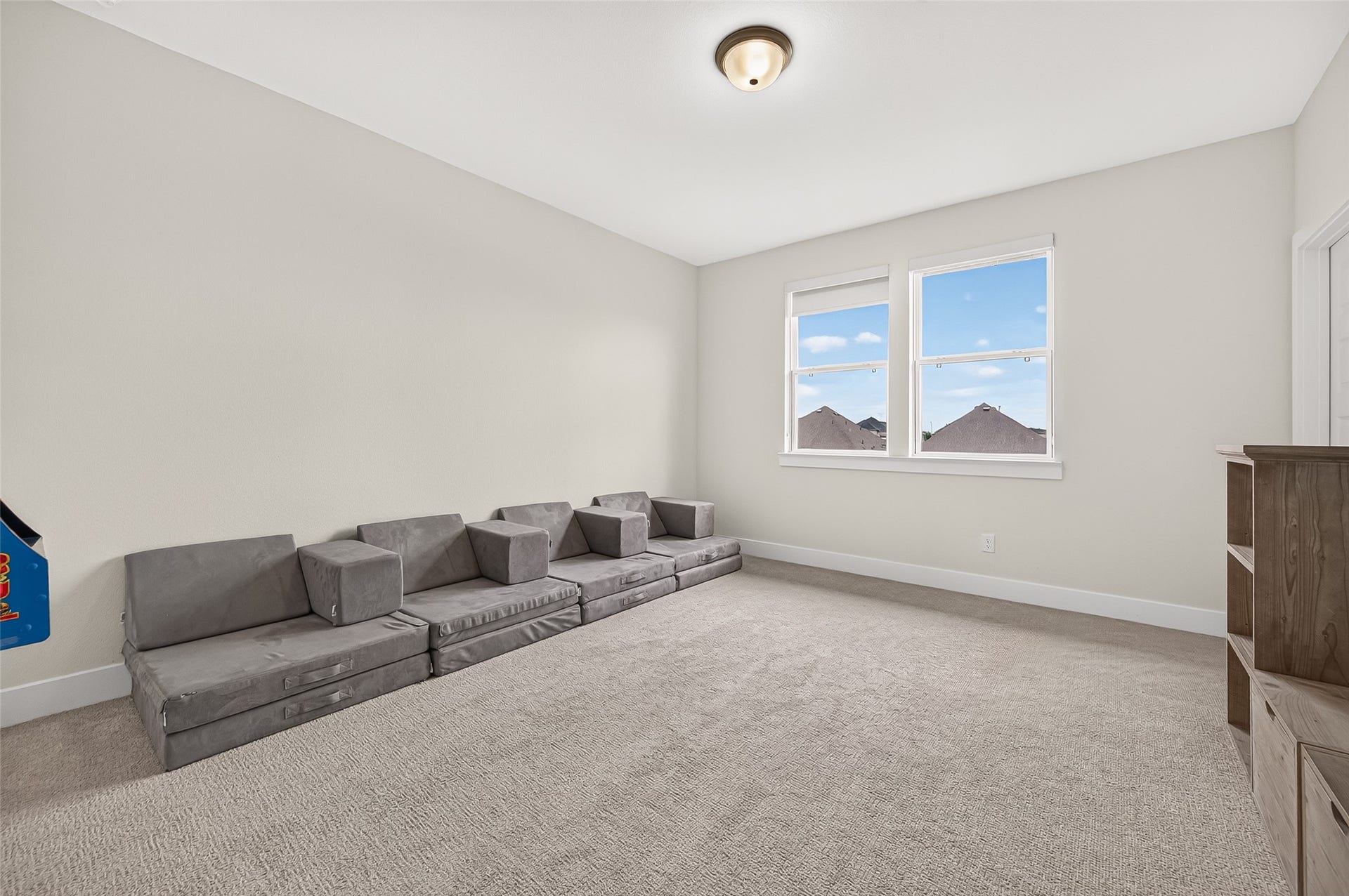2710 Berry Basket Trail, Richmond, TX 77406 Three additional generously sized bedrooms are located upstairs, all offering spacious walk-in closets. This one shown bedrooms has access to a private bath that also provides convenient access for guests.