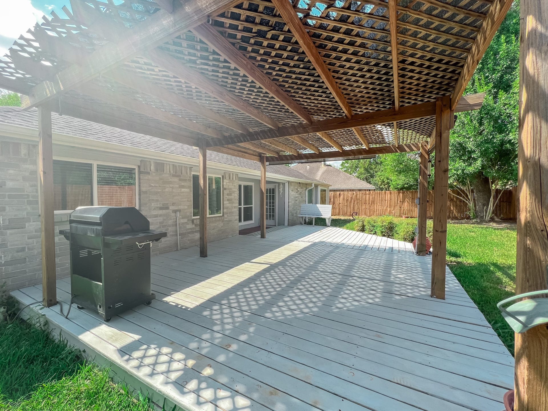 347 Elder Vista Drive, Houston, TX 77598 347 Elder Vista Drive, Houston, TX 77598