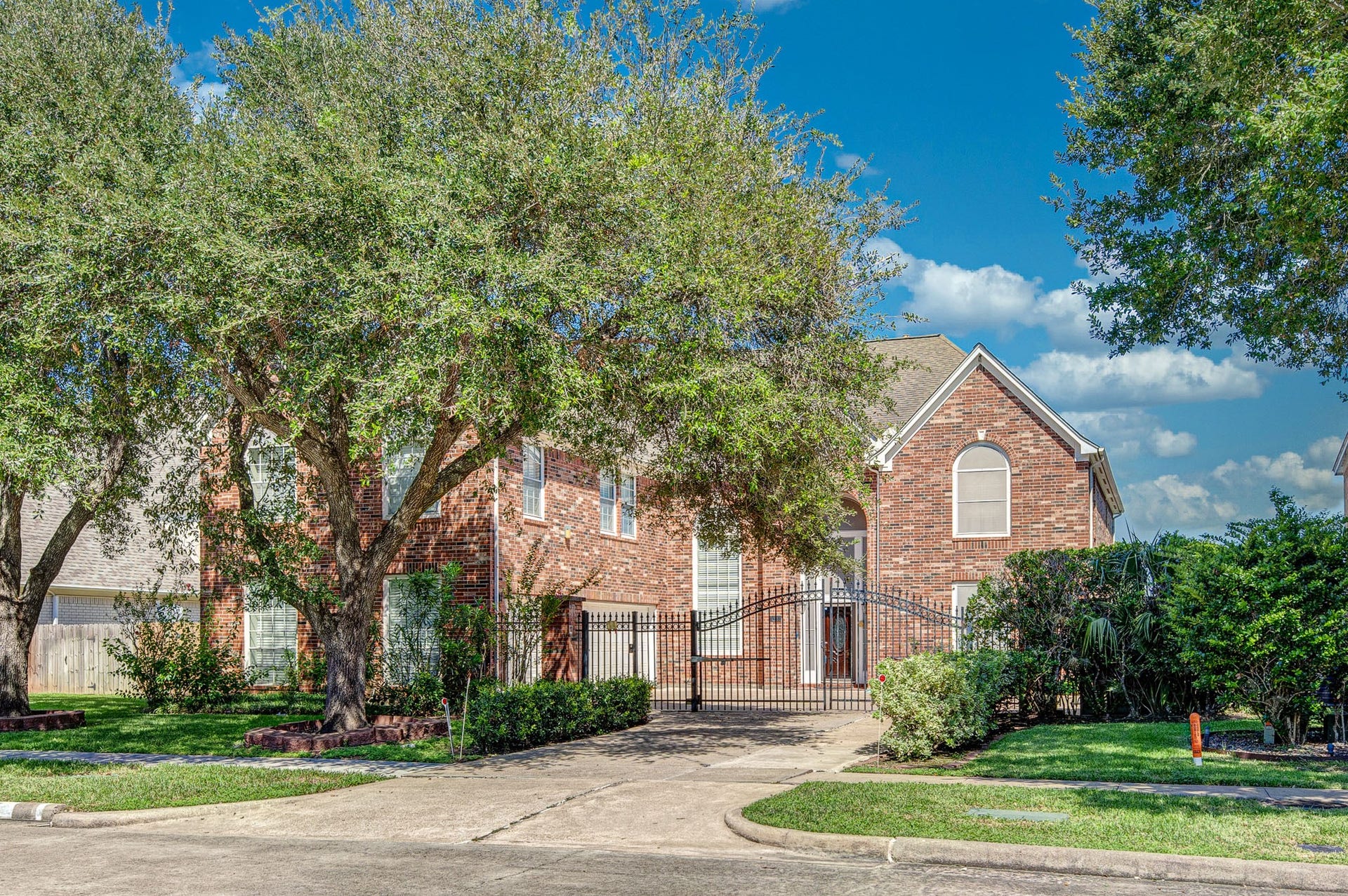 1907 Waterside Drive, Missouri City, TX 77459 1907 Waterside Drive, Missouri City, TX 77459
