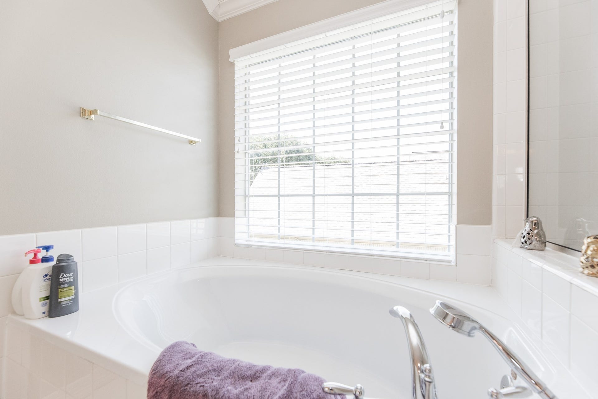 1907 Waterside Drive, Missouri City, TX 77459 1907 Waterside Drive, Missouri City, TX 77459
