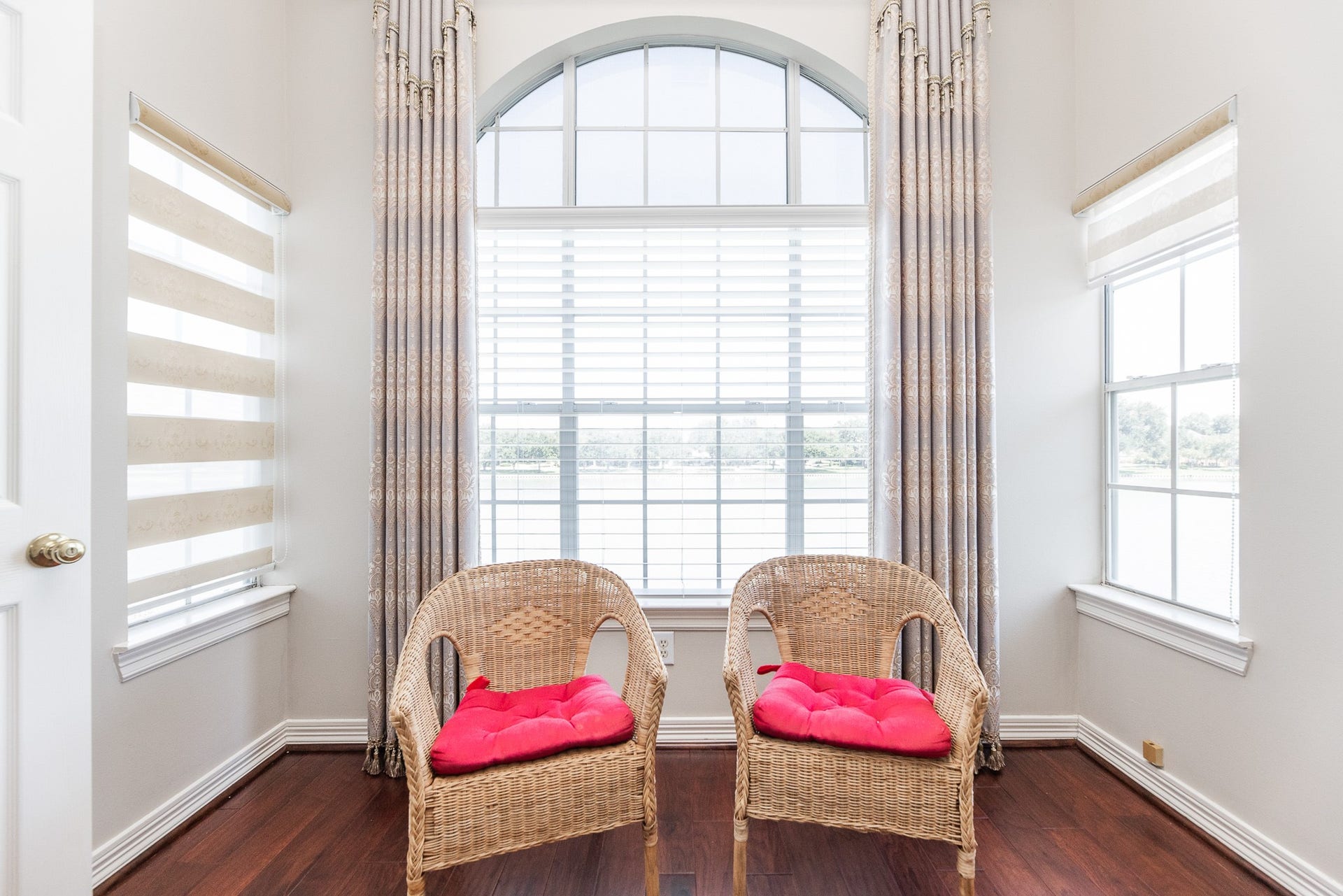 1907 Waterside Drive, Missouri City, TX 77459 1907 Waterside Drive, Missouri City, TX 77459