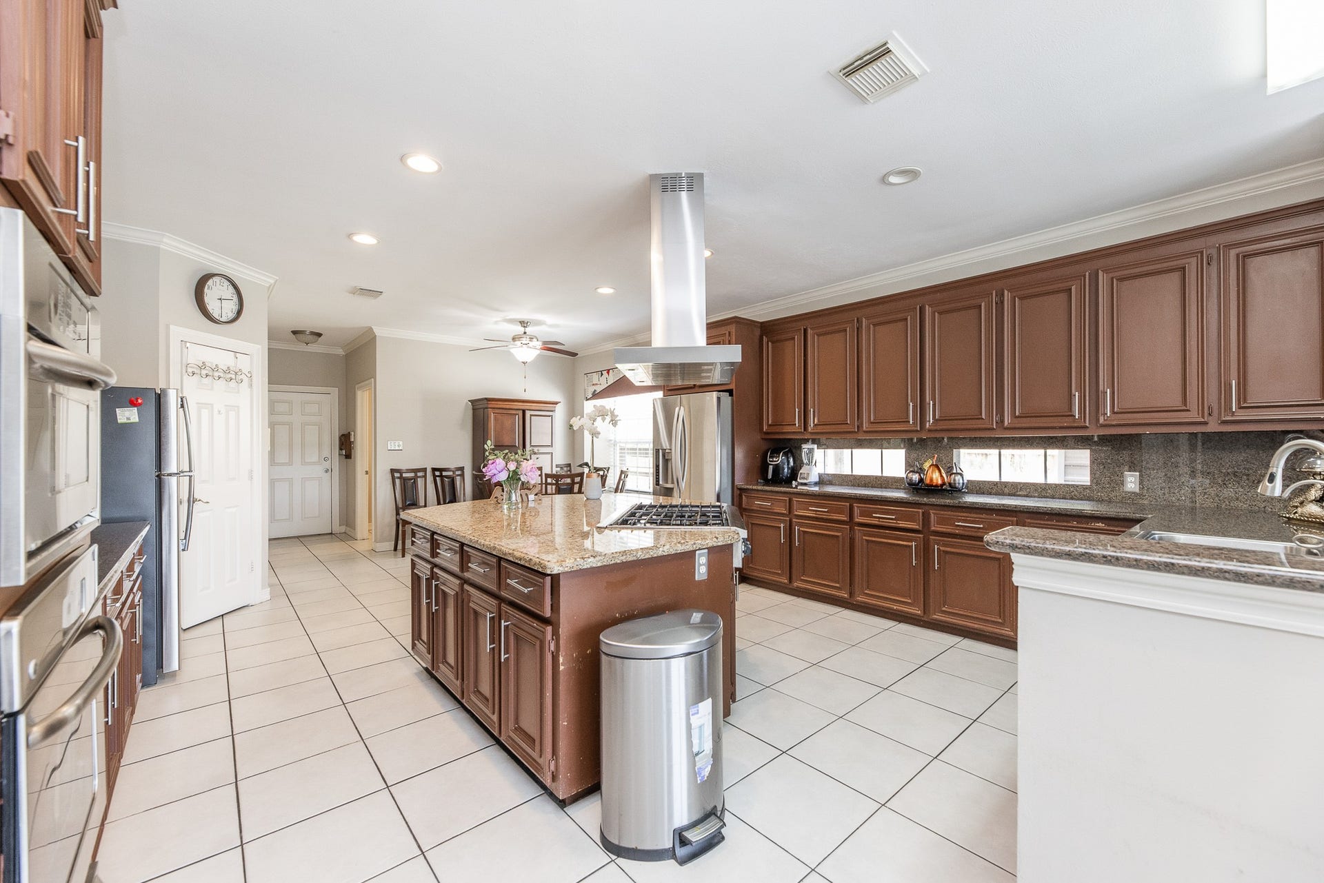 1907 Waterside Drive, Missouri City, TX 77459 1907 Waterside Drive, Missouri City, TX 77459