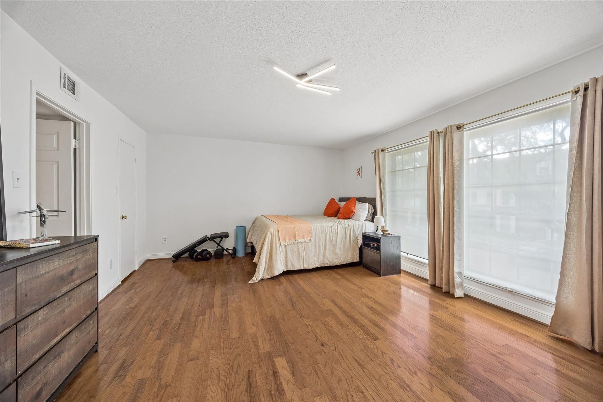 474 N Post Oak Lane, #474, Houston, TX 77024 474 N Post Oak Lane, #474, Houston, TX 77024