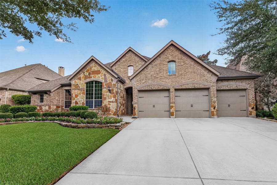 Property photo for 38 S Almondell Way, Tomball, TX
