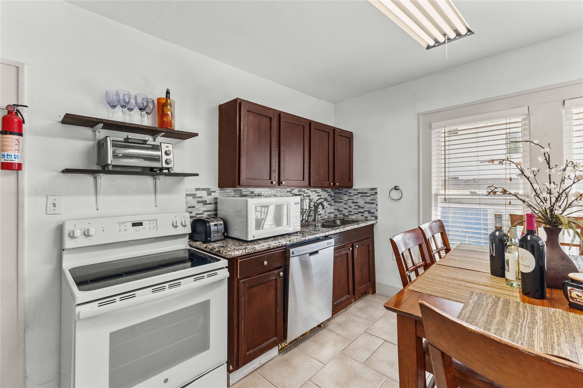 2511 Whitney, #B, Houston, TX 77006 2511 Whitney, #B, Houston, TX 77006