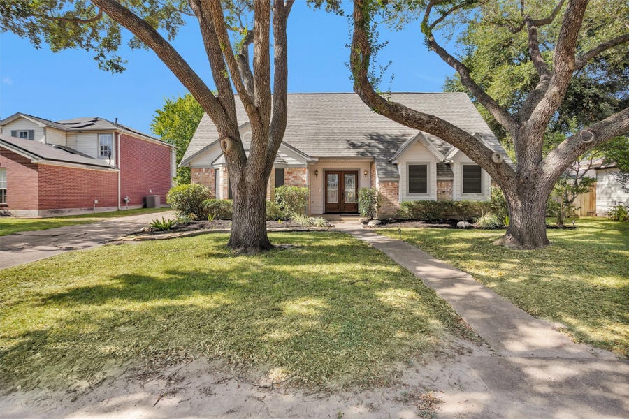 Property photo for 13306 Bexhill Drive, Houston, TX
