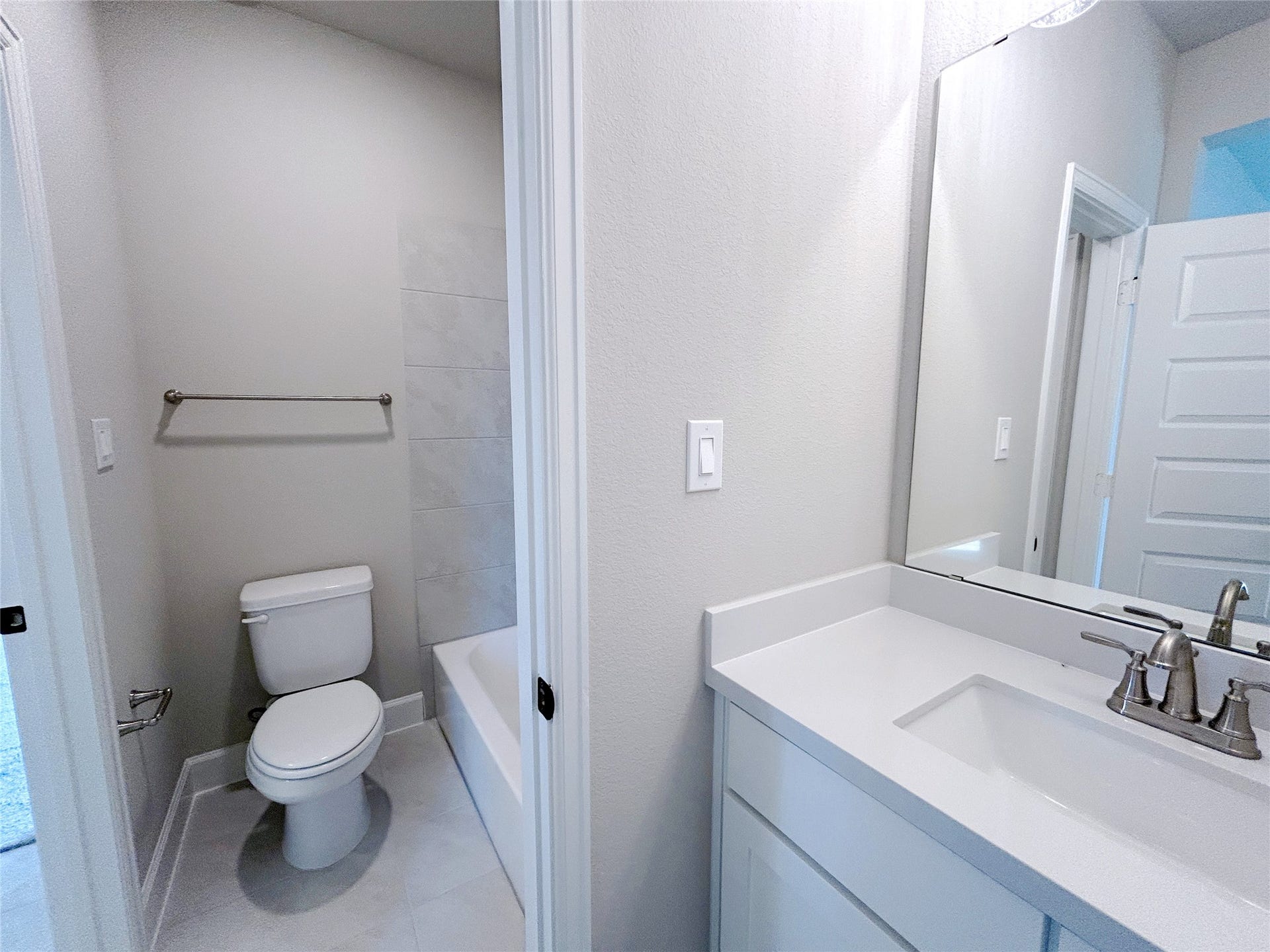 5515 Holly Hollow Lane, Fulshear, TX 77441 5515 Holly Hollow Lane, Fulshear, TX 77441