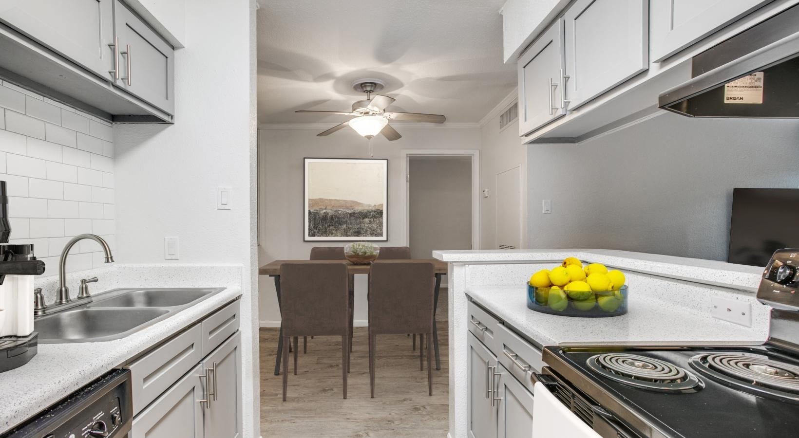 11810 Hammond Drive, #914, Houston, TX 77065