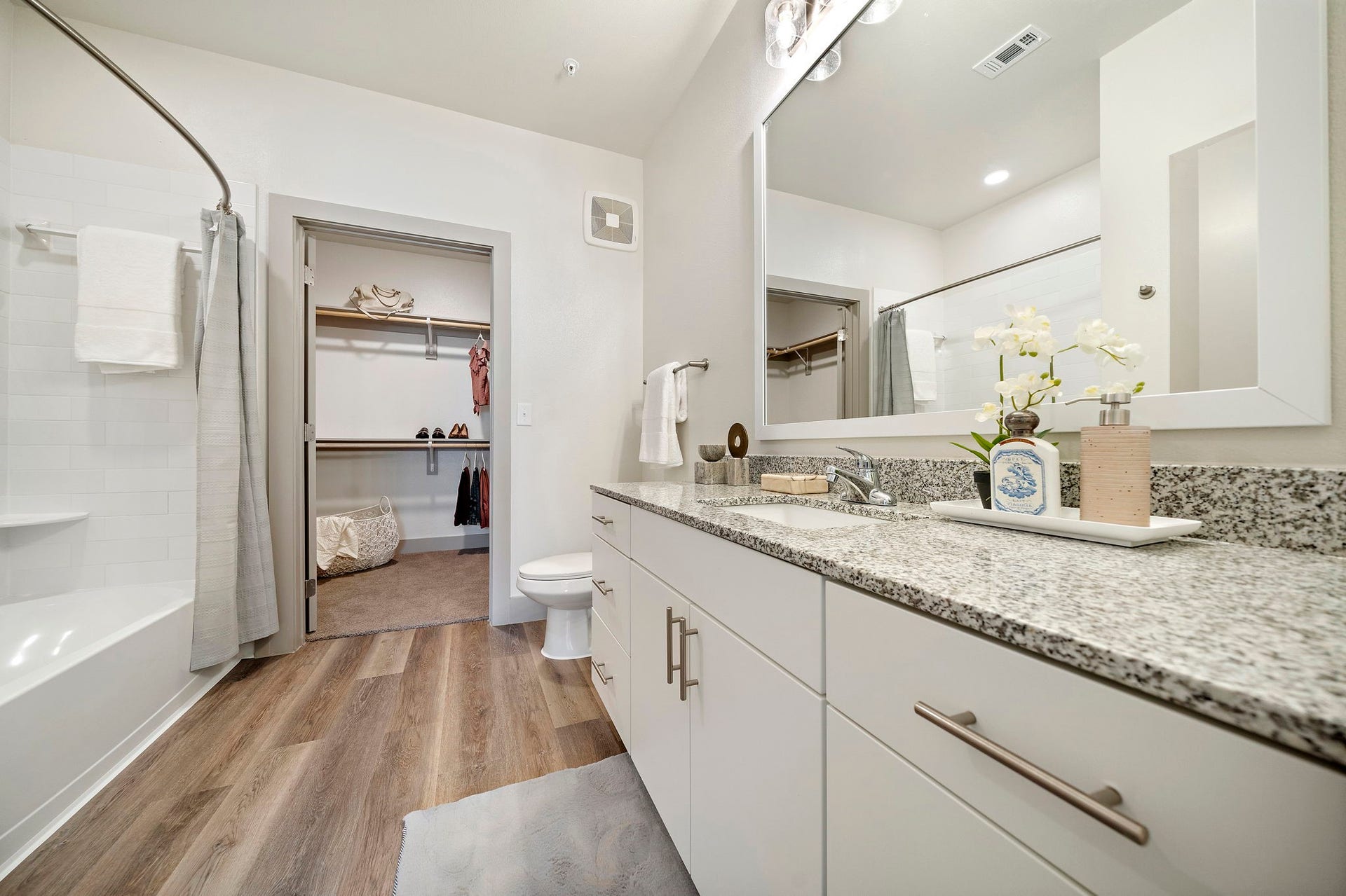 10485 League Line Rd, #B1, Conroe, TX 77304 MODEL UNIT SHOWN