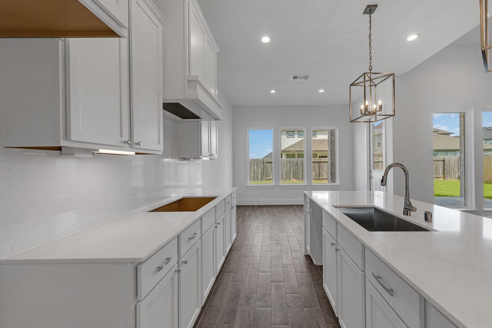 4519 Breezewood Drive, Rosenberg, TX 77471