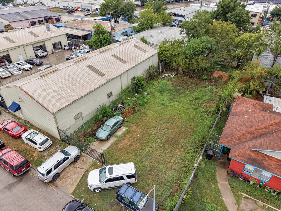 Property photo for 8930 Bellflower Street, Houston, TX