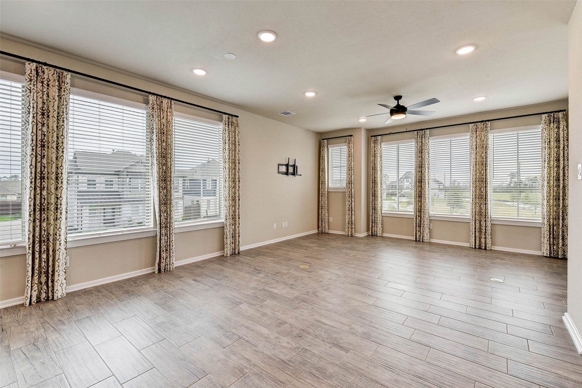 11831 Marbled White Lane, Humble, TX 77346 11831 Marbled White Lane, Humble, TX 77346