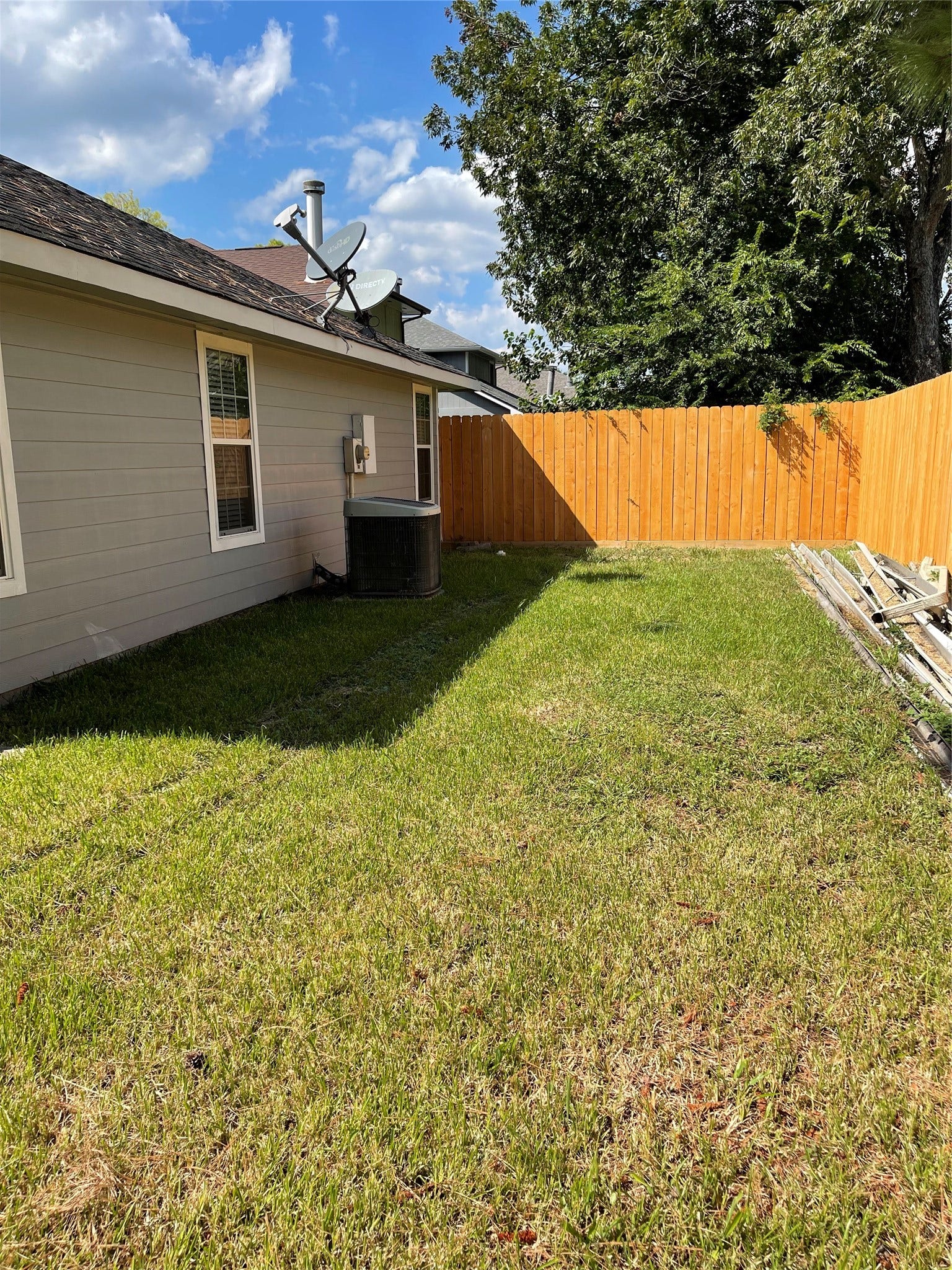 9415 Westacre Place, Houston, TX 77083 9415 Westacre Place, Houston, TX 77083