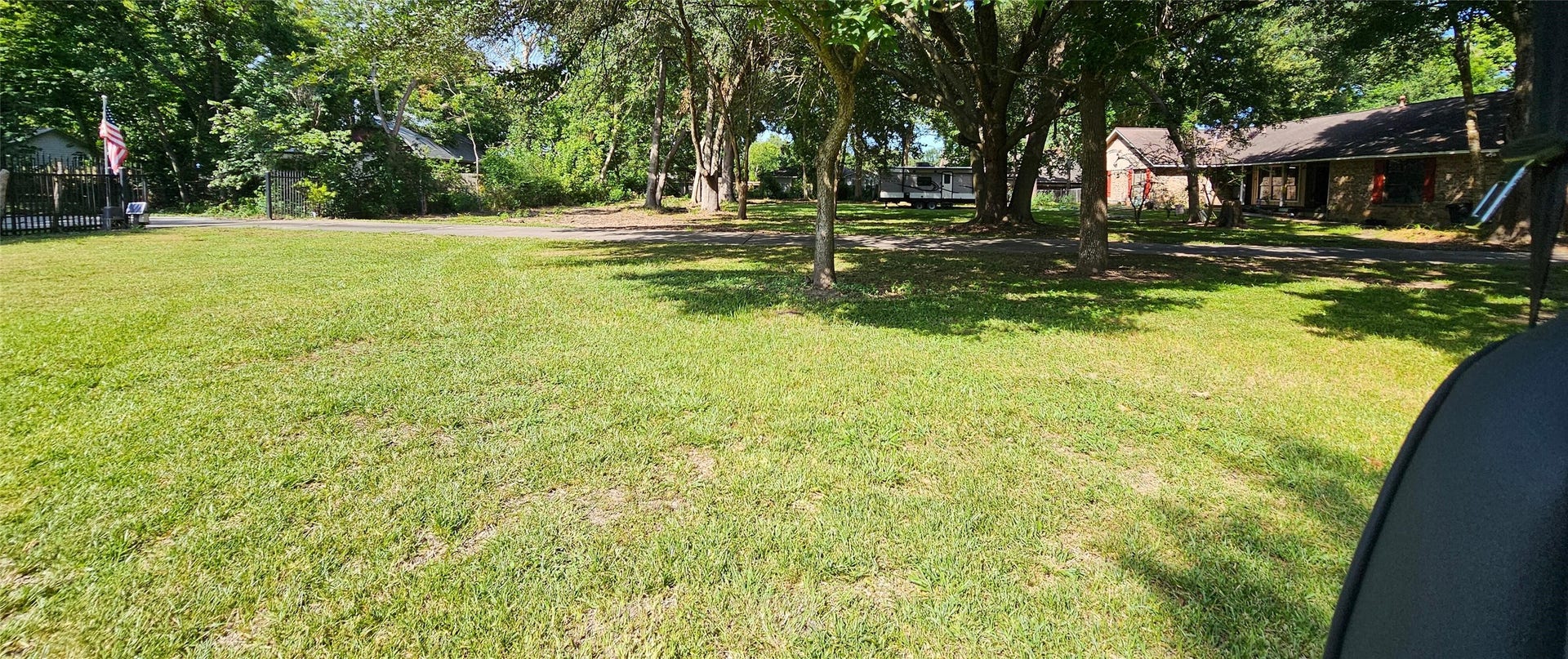 900 Bauer Avenue, League City, TX 77573 900 Bauer Avenue, League City, TX 77573