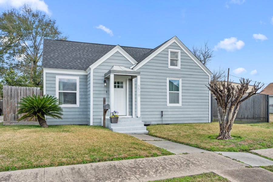 Property photo for 5519 Hillman Street, Houston, TX