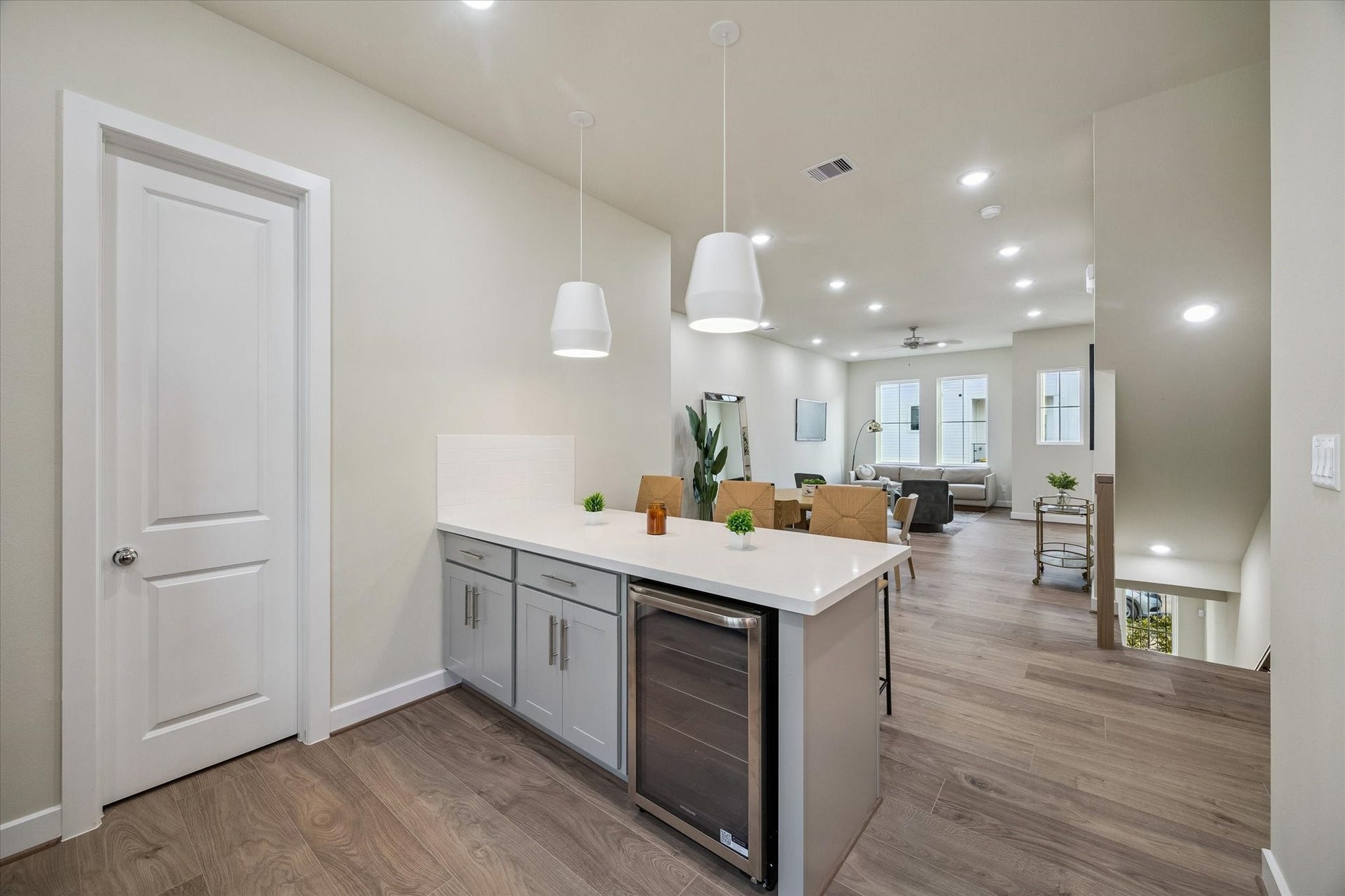 6342 Paddington Bend Drive, Houston, TX 77008 Representative photo showing the communitys model home kitchen. Layout and selections may vary.