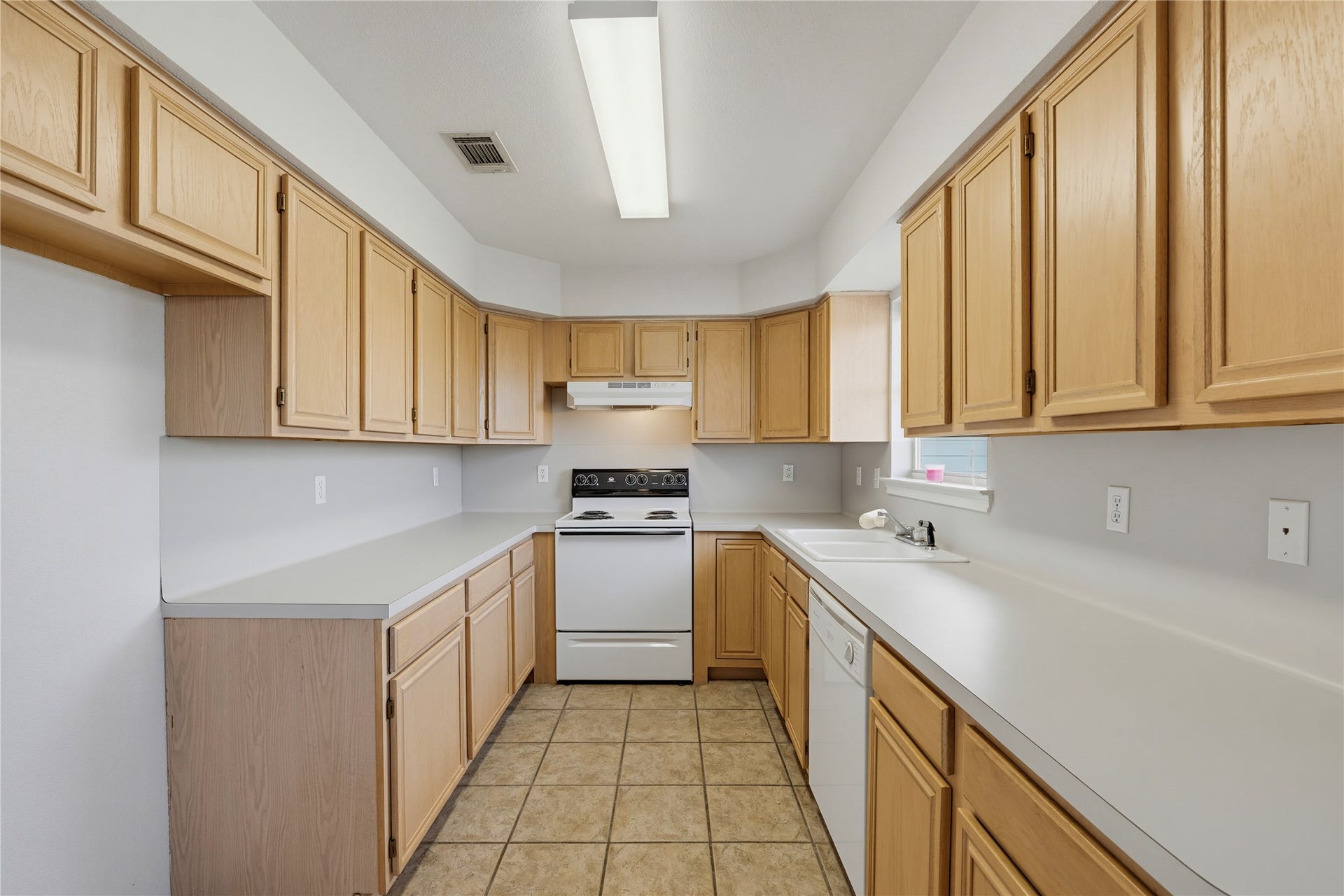 582 Warsaw Street, Bayou Vista, TX 77563 582 Warsaw Street, Bayou Vista, TX 77563