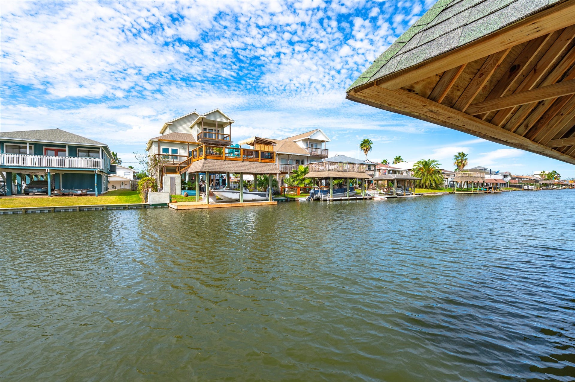 582 Warsaw Street, Bayou Vista, TX 77563 582 Warsaw Street, Bayou Vista, TX 77563