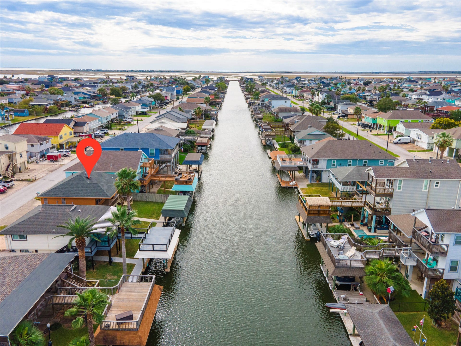 582 Warsaw Street, Bayou Vista, TX 77563 582 Warsaw Street, Bayou Vista, TX 77563