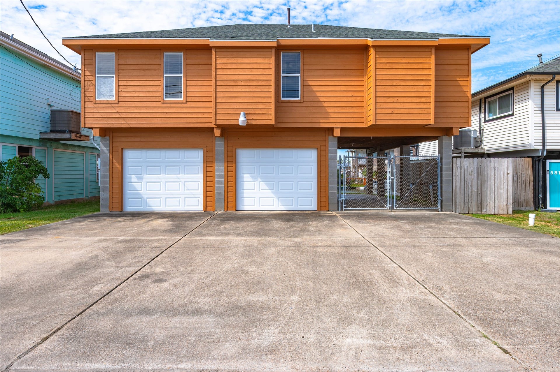 582 Warsaw Street, Bayou Vista, TX 77563 582 Warsaw Street, Bayou Vista, TX 77563
