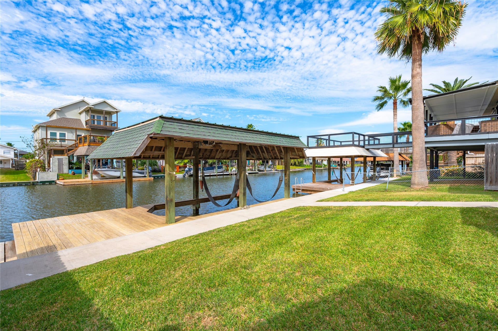 582 Warsaw Street, Bayou Vista, TX 77563 582 Warsaw Street, Bayou Vista, TX 77563
