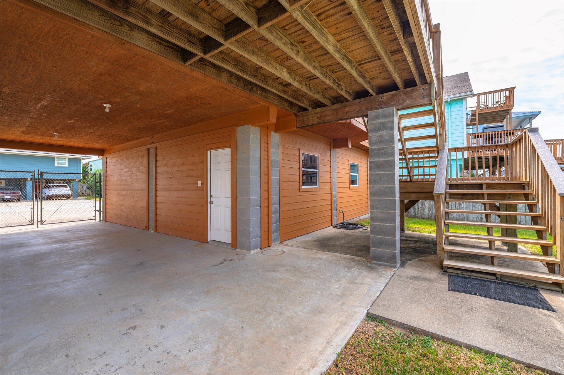 582 Warsaw Street, Bayou Vista, TX 77563 582 Warsaw Street, Bayou Vista, TX 77563