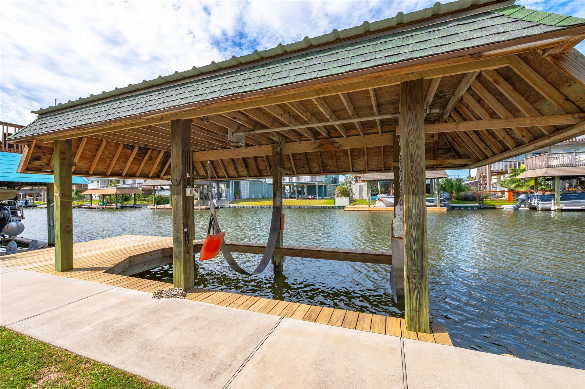 582 Warsaw Street, Bayou Vista, TX 77563 582 Warsaw Street, Bayou Vista, TX 77563