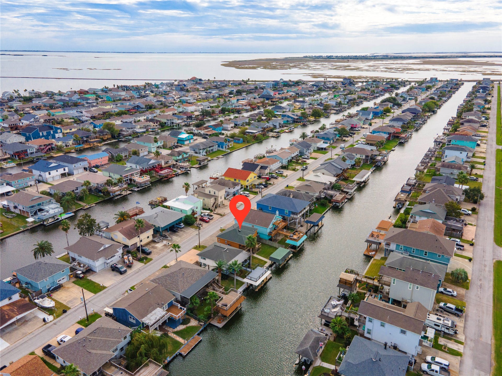 582 Warsaw Street, Bayou Vista, TX 77563 582 Warsaw Street, Bayou Vista, TX 77563