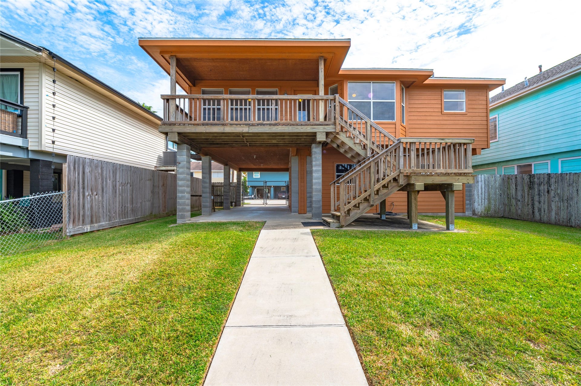 582 Warsaw Street, Bayou Vista, TX 77563 582 Warsaw Street, Bayou Vista, TX 77563