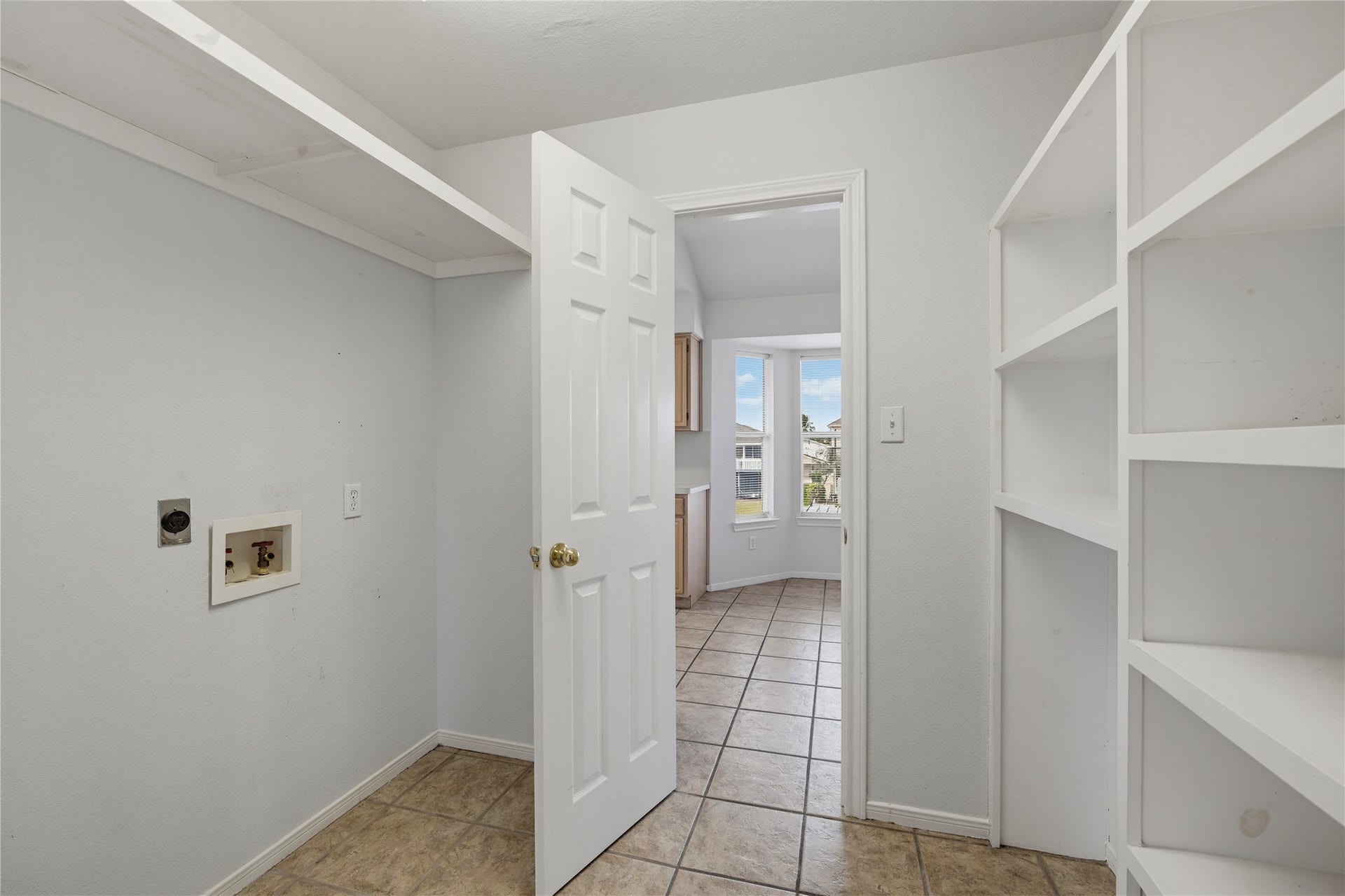 582 Warsaw Street, Bayou Vista, TX 77563 582 Warsaw Street, Bayou Vista, TX 77563