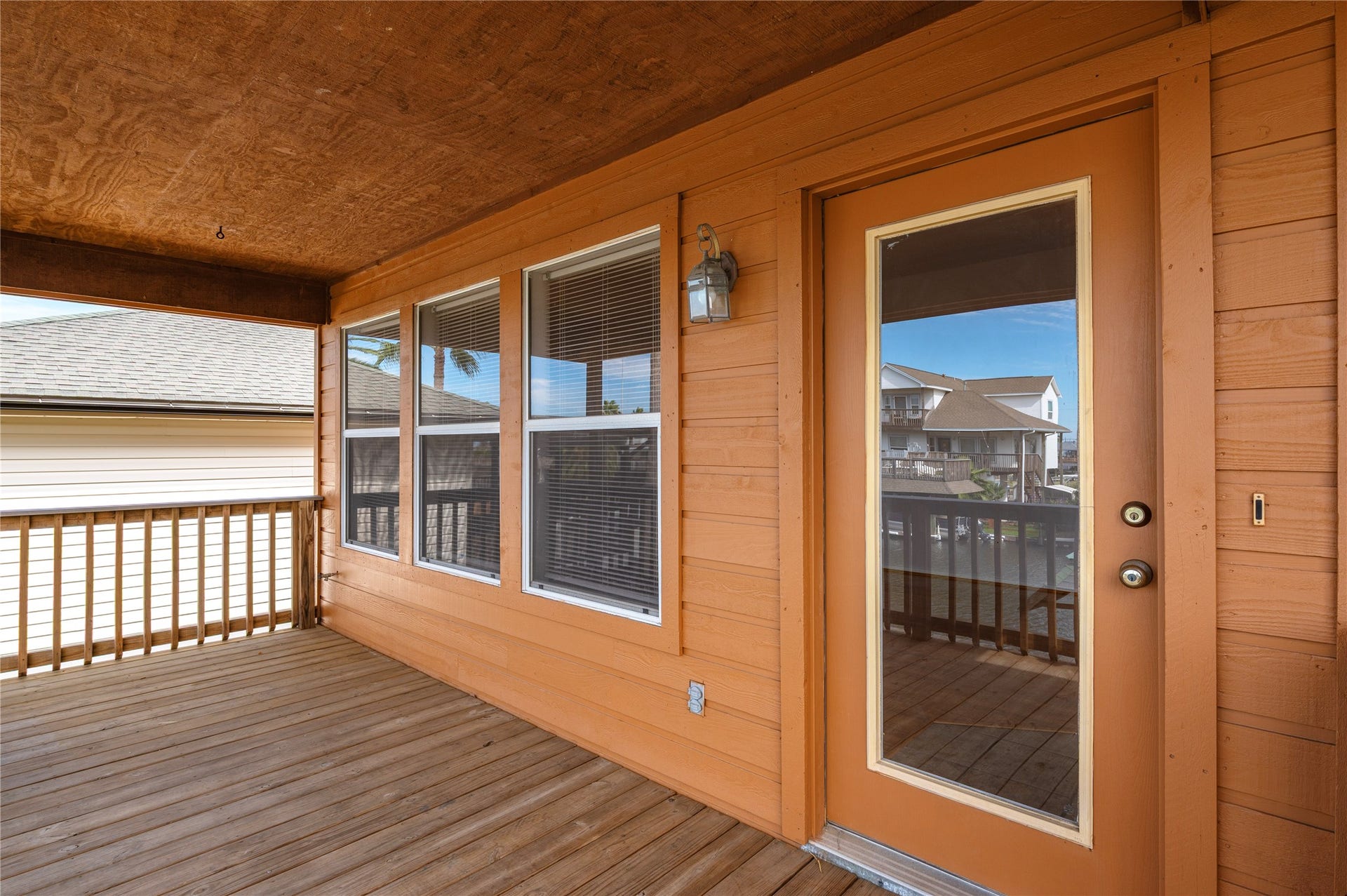582 Warsaw Street, Bayou Vista, TX 77563 582 Warsaw Street, Bayou Vista, TX 77563