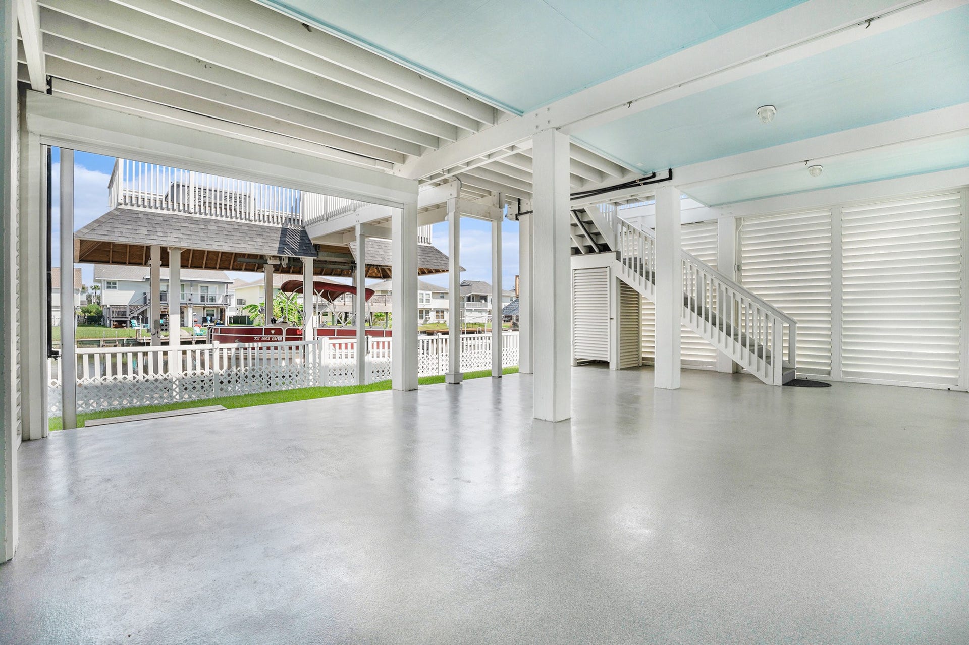1171 Sailfish Street, Bayou Vista, TX 77563 1171 Sailfish Street, Bayou Vista, TX 77563