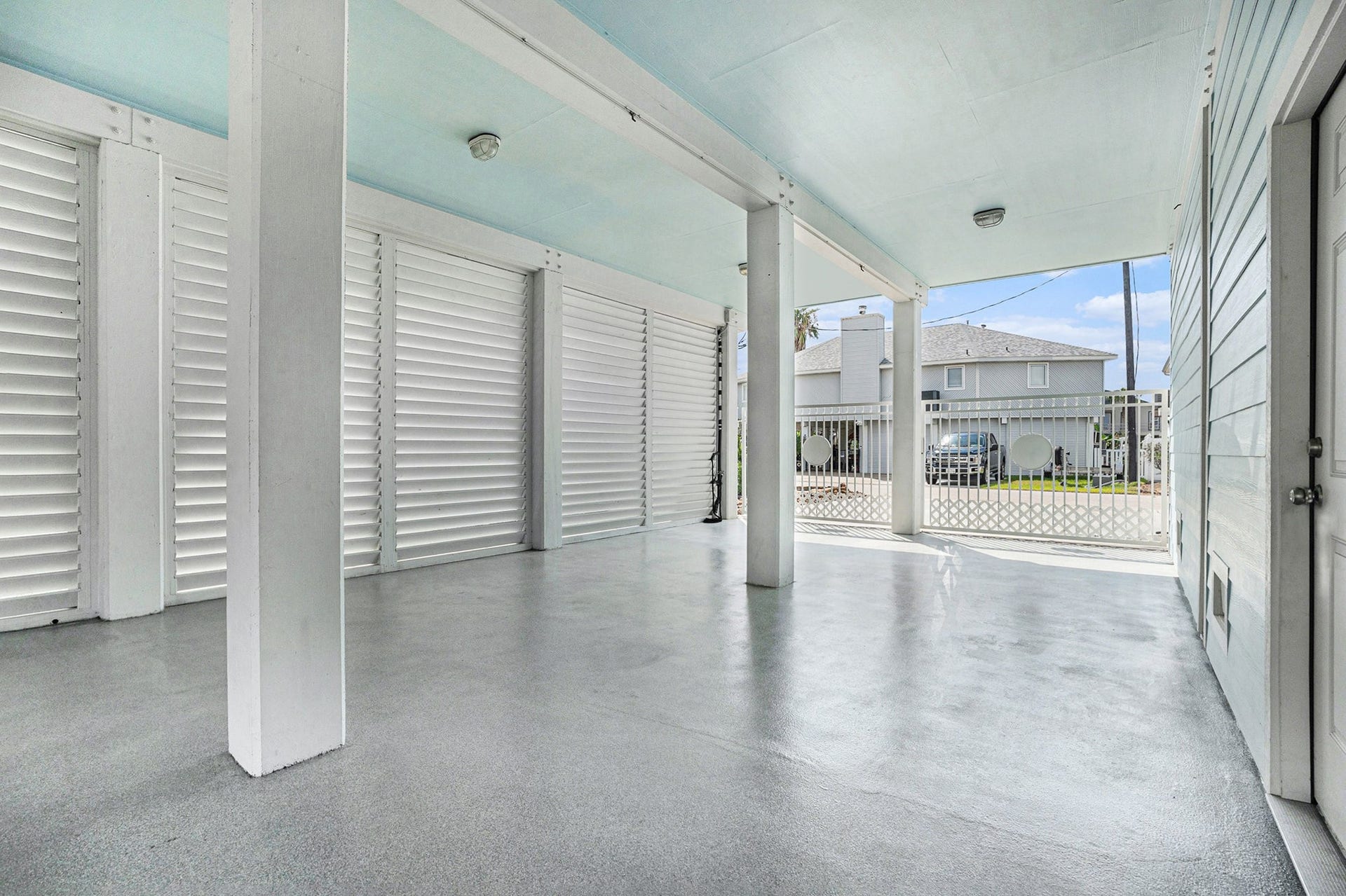 1171 Sailfish Street, Bayou Vista, TX 77563 1171 Sailfish Street, Bayou Vista, TX 77563